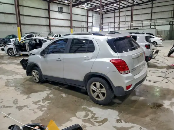 3GNCJPSB3HL130491 2017 CHEVROLET TRAX - Image 2