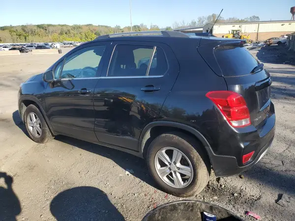 3GNCJPSB3HL135304 2017 CHEVROLET TRAX - Image 2