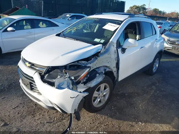 3GNCJPSB3HL141734 2017 CHEVROLET TRAX - Image 2