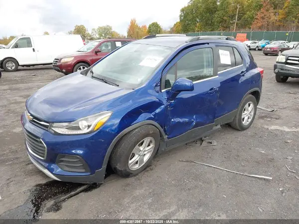 3GNCJPSB3HL166066 2017 CHEVROLET TRAX - Image 2