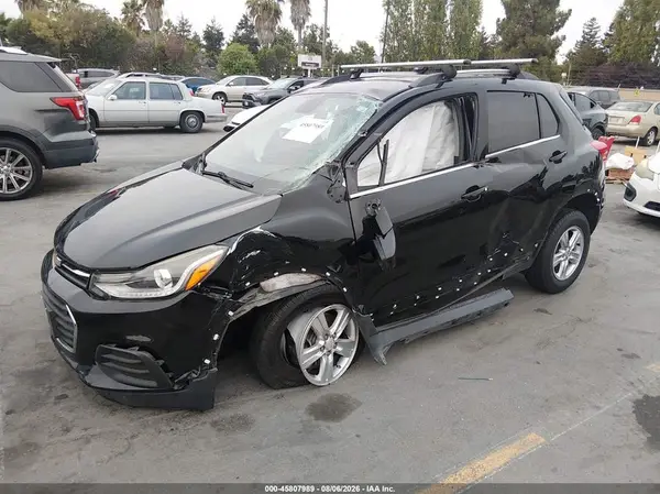 3GNCJPSB3HL184096 2017 CHEVROLET TRAX - Image 2