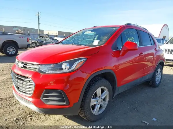 3GNCJPSB3HL205271 2017 CHEVROLET TRAX - Image 2