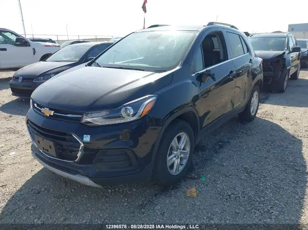 3GNCJPSB3HL239694 2017 CHEVROLET TRAX - Image 2