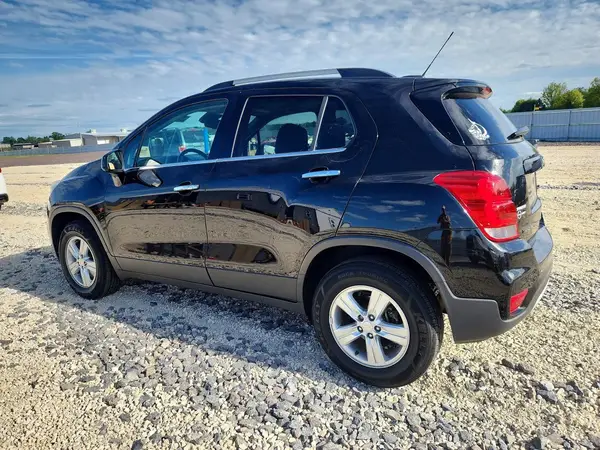 3GNCJPSB3HL263557 2017 CHEVROLET TRAX - Image 2