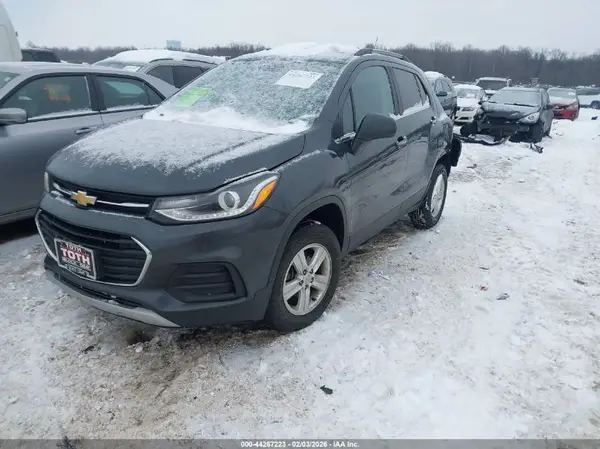 3GNCJPSB3HL270377 2017 CHEVROLET TRAX - Image 2