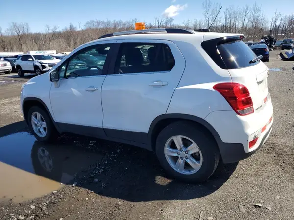 3GNCJPSB3JL147927 2018 CHEVROLET TRAX - Image 2