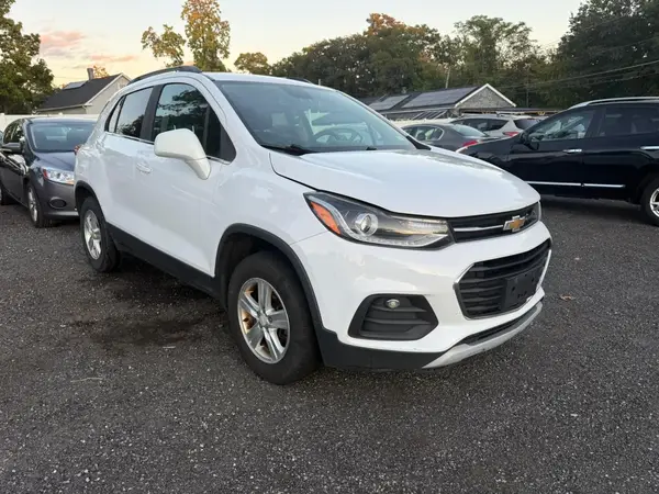 3GNCJPSB3JL148009 2018 CHEVROLET TRAX - Image 1