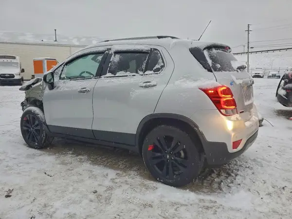 3GNCJPSB3JL156627 2018 CHEVROLET TRAX - Image 2