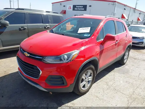 3GNCJPSB3JL158622 2018 CHEVROLET TRAX - Image 2