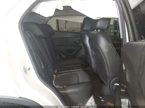 3GNCJPSB3JL181527 2018 CHEVROLET TRAX - Image 8