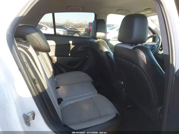 3GNCJPSB3JL235182 2018 CHEVROLET TRAX - Image 8