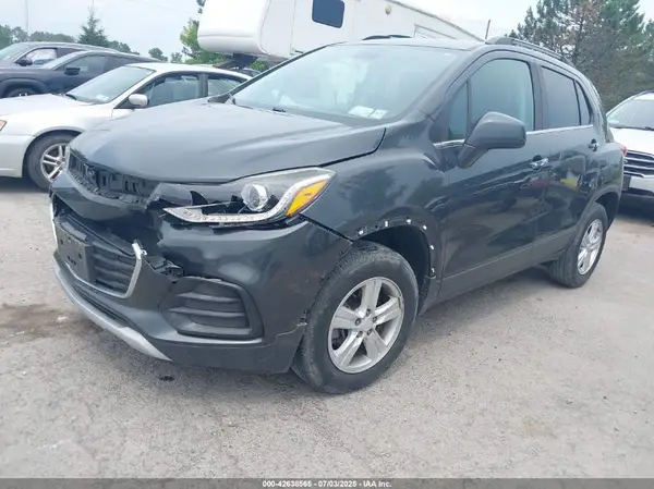 3GNCJPSB3JL353782 2018 CHEVROLET TRAX - Image 2