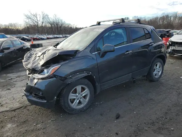 3GNCJPSB3KL179875 2019 CHEVROLET TRAX - Image 1