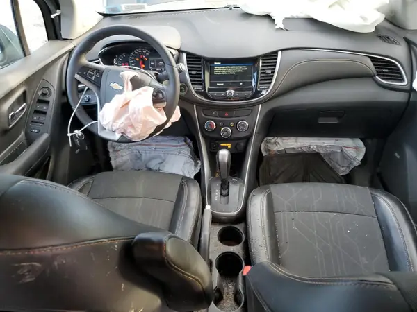 3GNCJPSB3KL179875 2019 CHEVROLET TRAX - Image 8