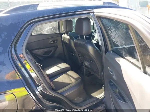 3GNCJPSB3KL196336 2019 CHEVROLET TRAX - Image 8
