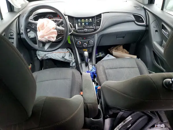 3GNCJPSB3KL214141 2019 CHEVROLET TRAX - Image 8