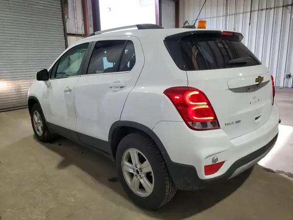 3GNCJPSB3KL215533 2019 CHEVROLET TRAX - Image 2