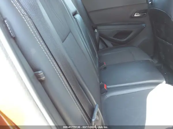 3GNCJPSB3KL249665 2019 CHEVROLET TRAX - Image 8
