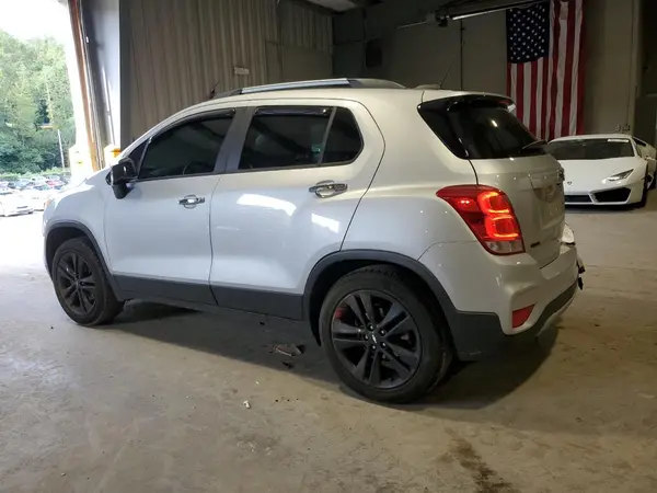 3GNCJPSB3KL262027 2019 CHEVROLET TRAX - Image 2