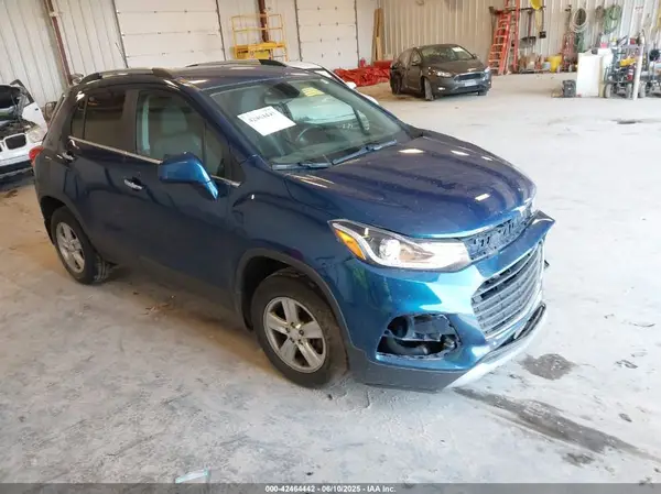 3GNCJPSB3KL264831 2019 CHEVROLET TRAX - Image 1
