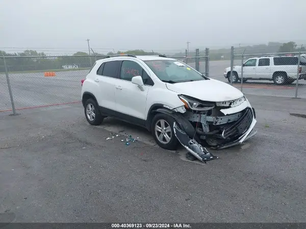 3GNCJPSB3KL265851 2019 CHEVROLET TRAX - Image 1