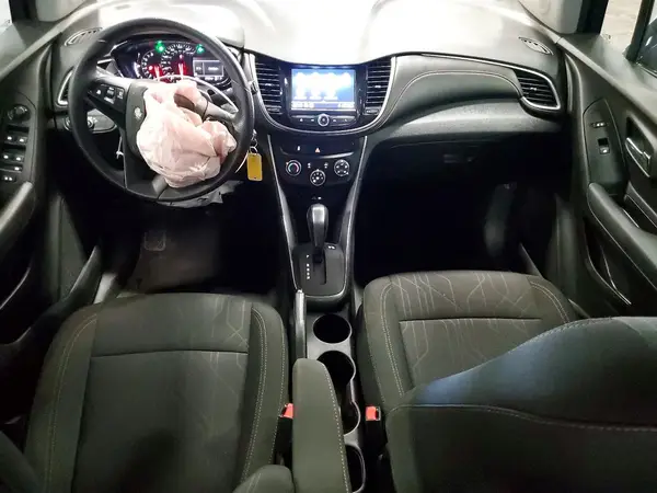 3GNCJPSB3KL271231 2019 CHEVROLET TRAX - Image 8