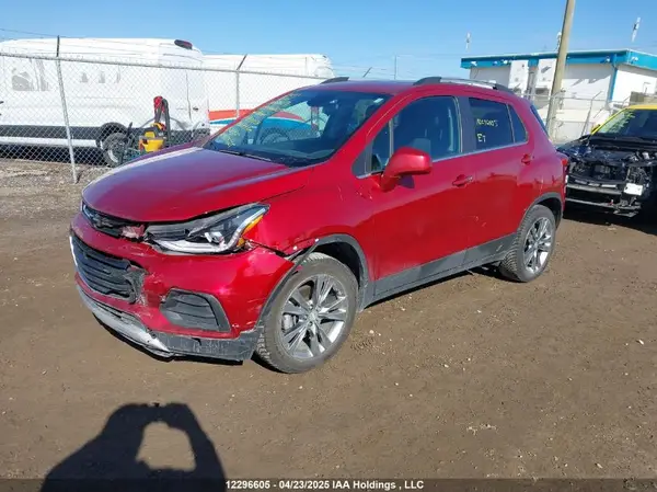 3GNCJPSB3KL383284 2019 CHEVROLET TRAX - Image 2