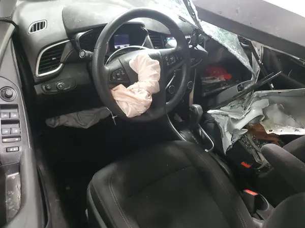 3GNCJPSB3LL116180 2020 CHEVROLET TRAX - Image 8