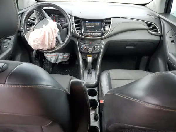 3GNCJPSB3LL117183 2020 CHEVROLET TRAX - Image 8