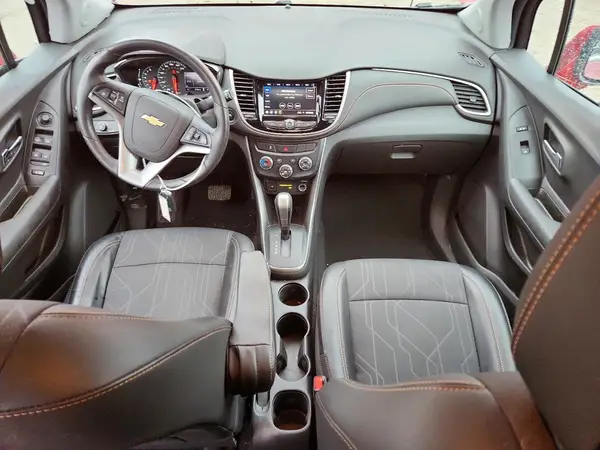 3GNCJPSB3LL178081 2020 CHEVROLET TRAX - Image 8
