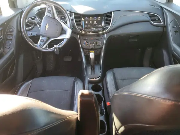 3GNCJPSB3LL215615 2020 CHEVROLET TRAX - Image 8