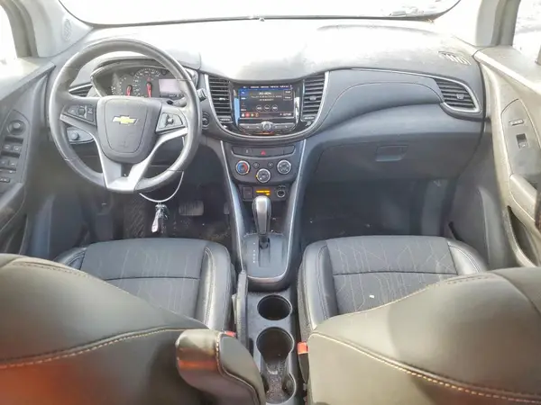 3GNCJPSB3LL303869 2020 CHEVROLET TRAX - Image 8