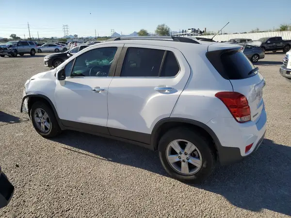 3GNCJPSB3LL310708 2020 CHEVROLET TRAX - Image 2