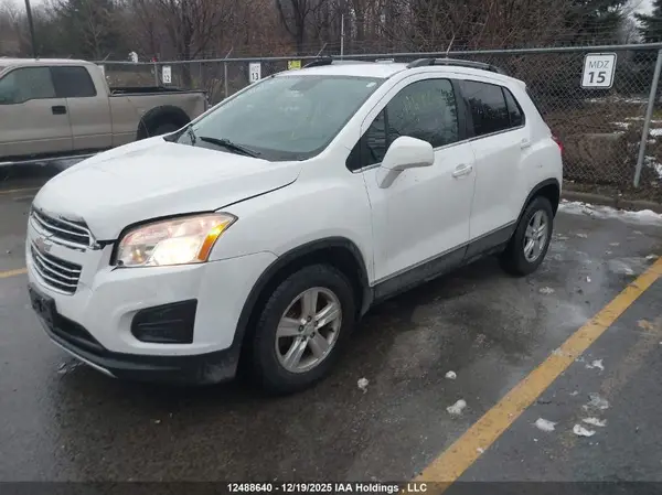 3GNCJPSB4GL117246 2016 CHEVROLET TRAX - Image 2