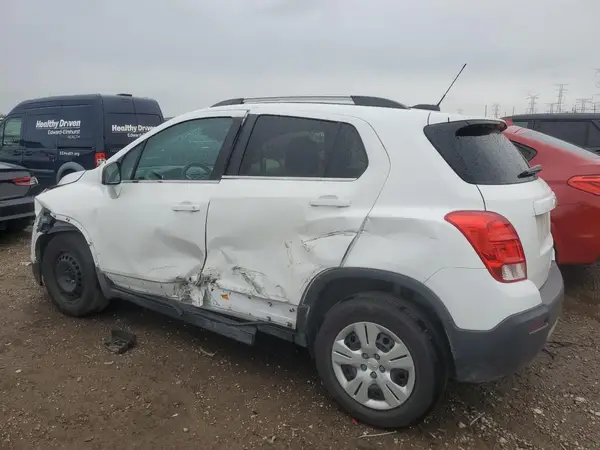 3GNCJPSB4GL156628 2016 CHEVROLET TRAX - Image 2