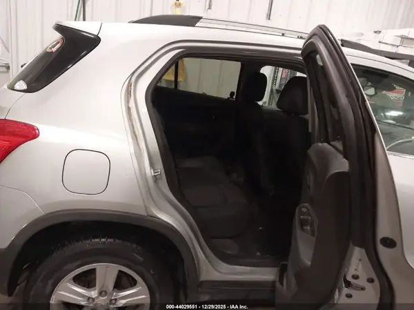 3GNCJPSB4GL232607 2016 CHEVROLET TRAX - Image 8