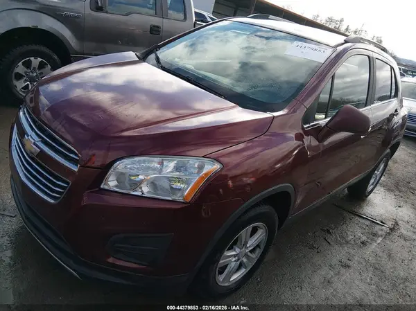 3GNCJPSB4GL264795 2016 CHEVROLET TRAX - Image 2