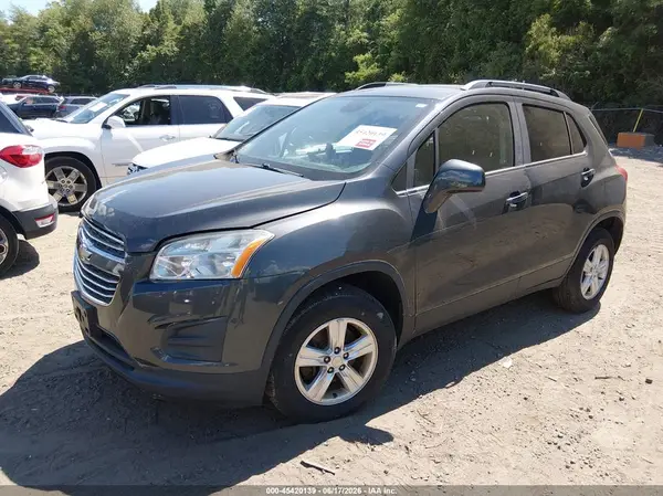 3GNCJPSB4GL268474 2016 CHEVROLET TRAX - Image 2