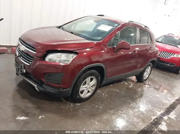 3GNCJPSB4GL275165 2016 CHEVROLET TRAX - Image 2