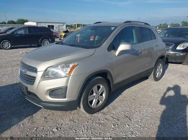 3GNCJPSB4GL276235 2016 CHEVROLET TRAX - Image 2