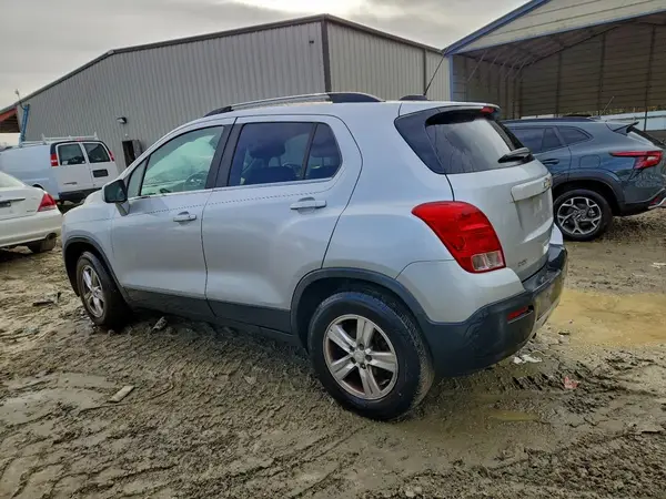 3GNCJPSB4GL280544 2016 CHEVROLET TRAX - Image 2