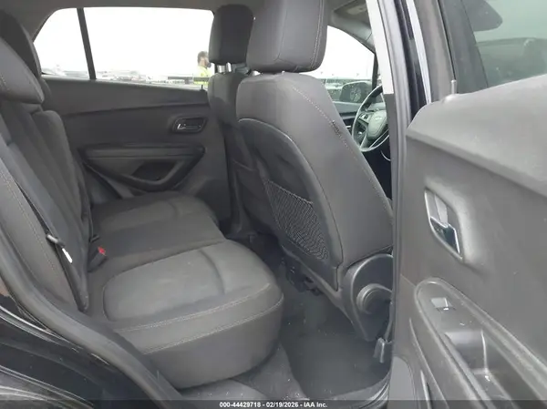 3GNCJPSB4HL134873 2017 CHEVROLET TRAX - Image 8