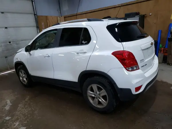 3GNCJPSB4HL142035 2017 CHEVROLET TRAX - Image 2