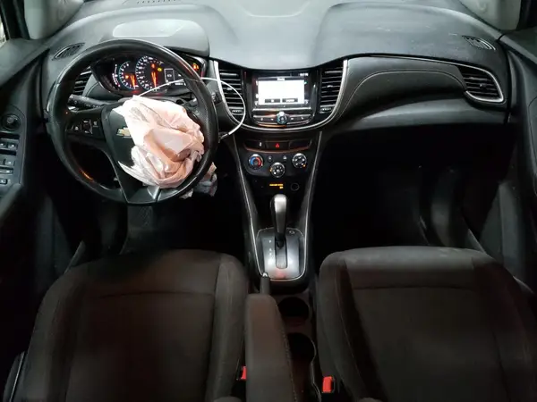 3GNCJPSB4HL142035 2017 CHEVROLET TRAX - Image 8