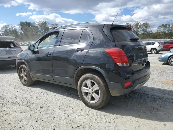 3GNCJPSB4HL165086 2017 CHEVROLET TRAX - Image 2