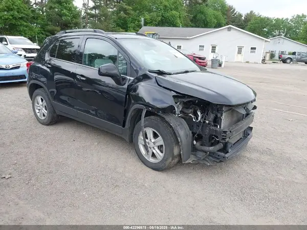 3GNCJPSB4HL185094 2017 CHEVROLET TRAX - Image 1