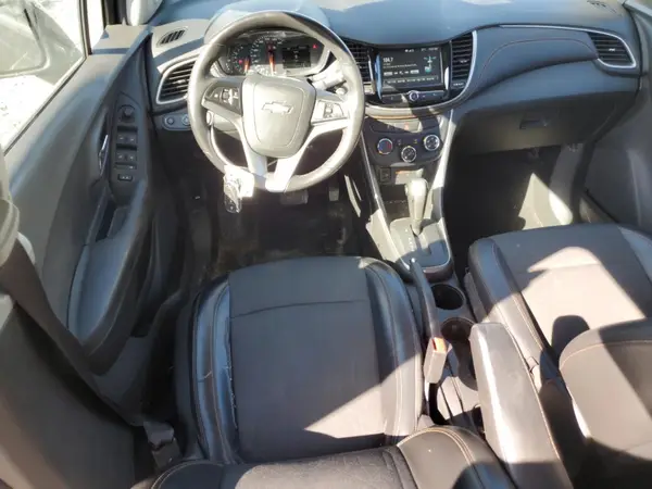 3GNCJPSB4HL197455 2017 CHEVROLET TRAX - Image 8