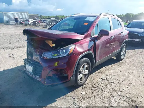 3GNCJPSB4HL276317 2017 CHEVROLET TRAX - Image 2