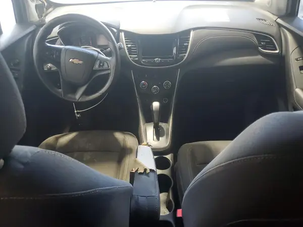 3GNCJPSB4JL148200 2018 CHEVROLET TRAX - Image 8