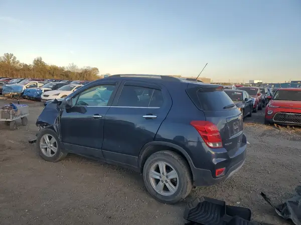 3GNCJPSB4JL153137 2018 CHEVROLET TRAX - Image 2